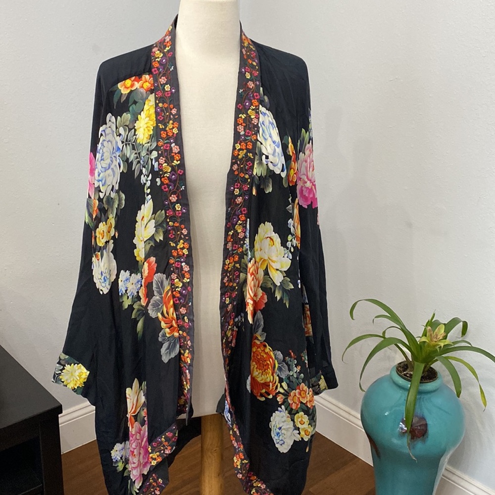 Johnny Was Floral Embroidered Jazzy Style Printed Kimono Size M